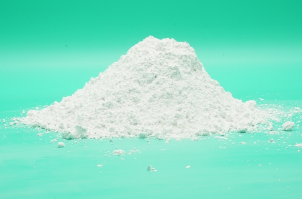 白剛玉微粉與棕剛玉微粉的性能對比